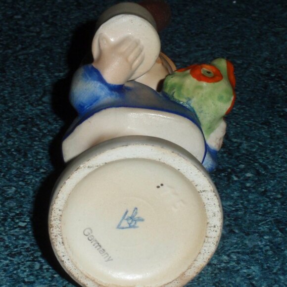 1950s "Girl With Nosegay" Goebel Hummel Figurine #I/115 TMK2 FULL BEE - GIFT! - Picture 7 of 8
